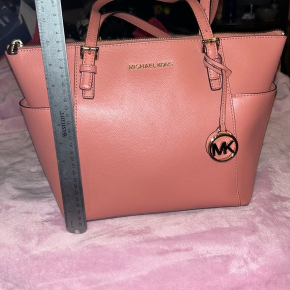 Michael Kors Handbags - Michael Kors Tote Bag